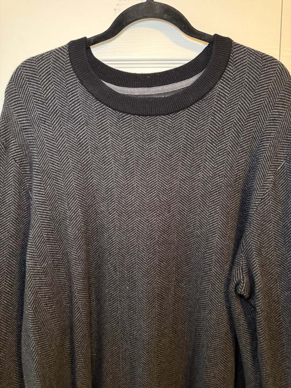 Lachlan British Inspired Sweater Size XL Black Gray Herringbone Crew Neck